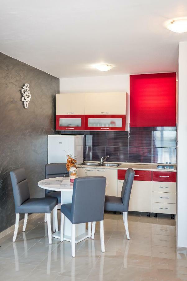 Ferienwohnung Luena Grebaštica Exterior foto
